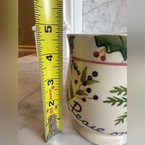 🌲 Hand-Painted Christmas Mug with Coordinating Plate - Picture 7 of 10